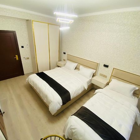 Baland Hotel Dushanbe Ngoại thất bức ảnh
