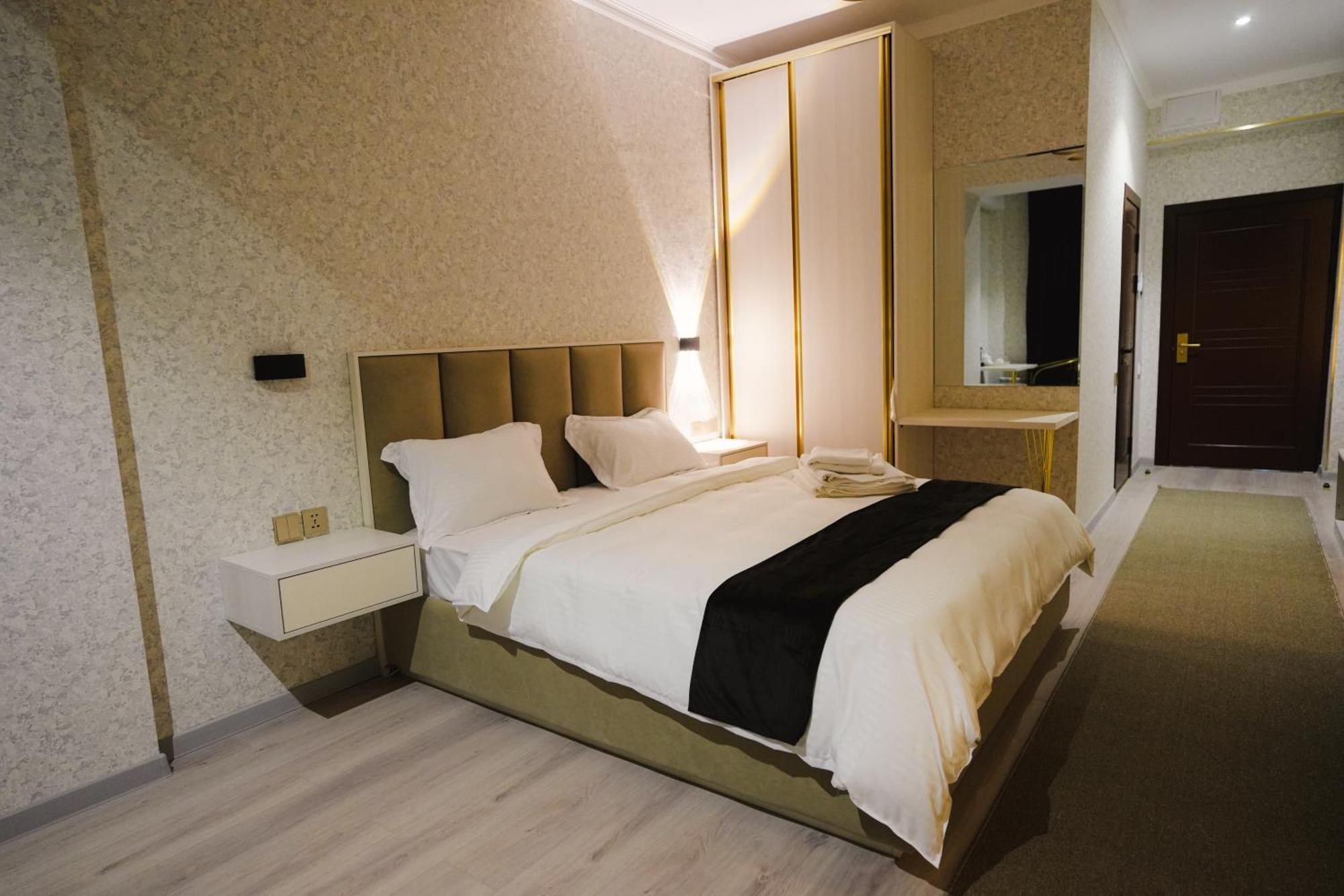 Baland Hotel Dushanbe Ngoại thất bức ảnh
