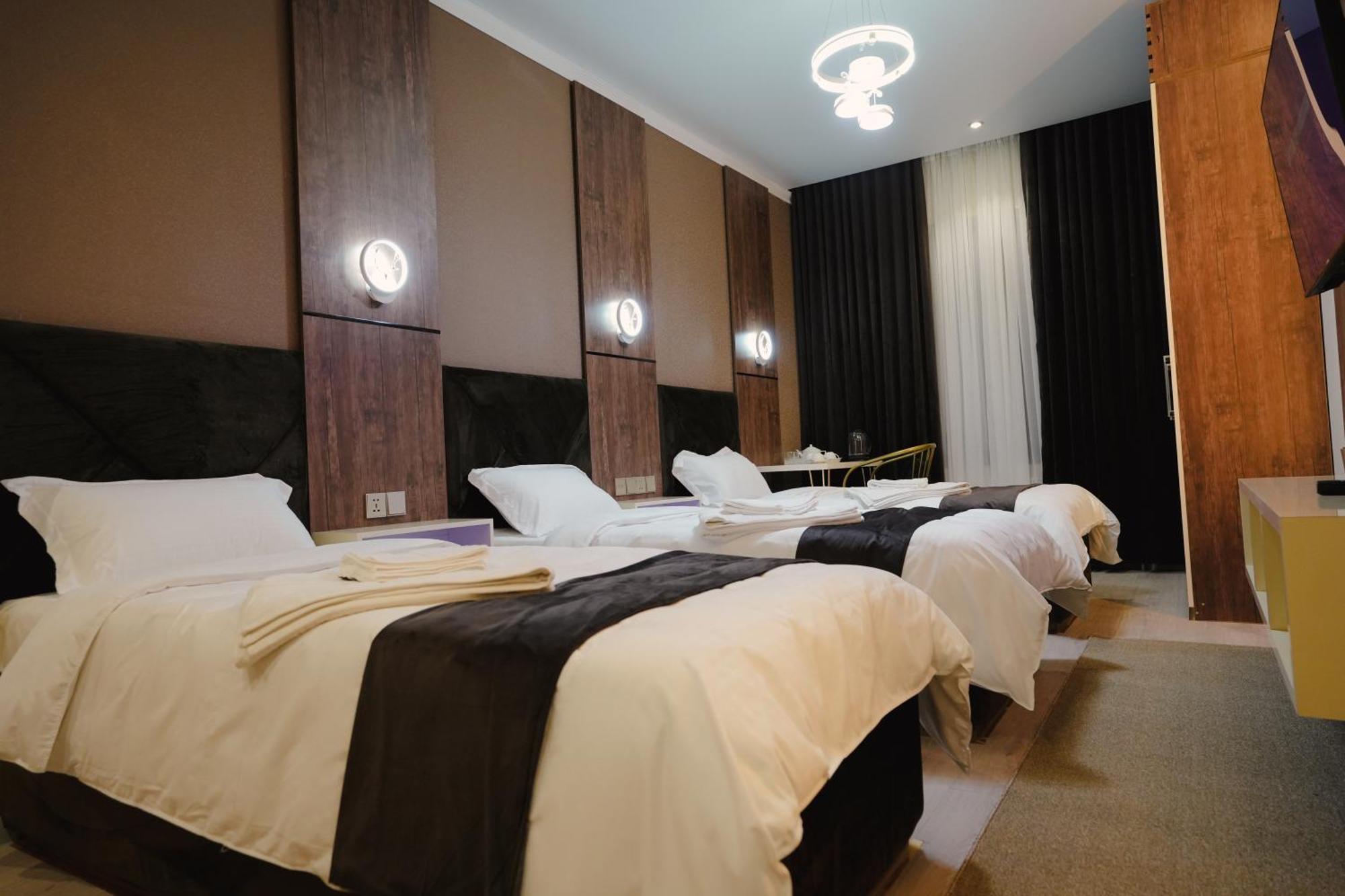 Baland Hotel Dushanbe Ngoại thất bức ảnh