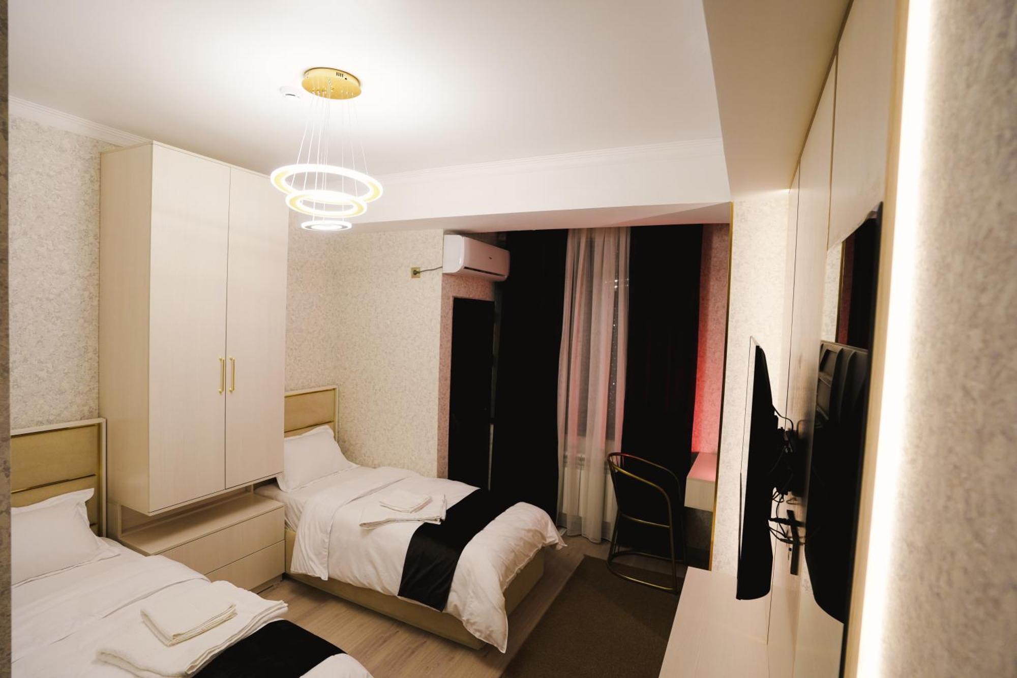 Baland Hotel Dushanbe Ngoại thất bức ảnh