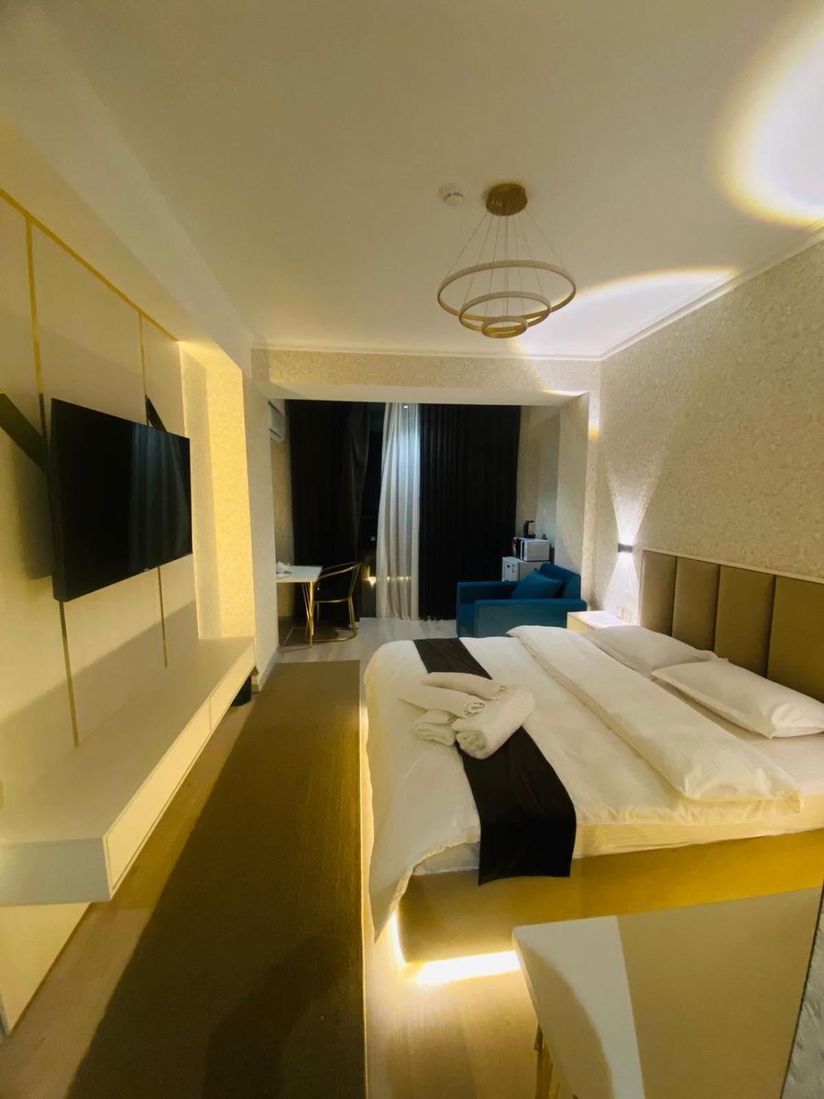 Baland Hotel Dushanbe Ngoại thất bức ảnh
