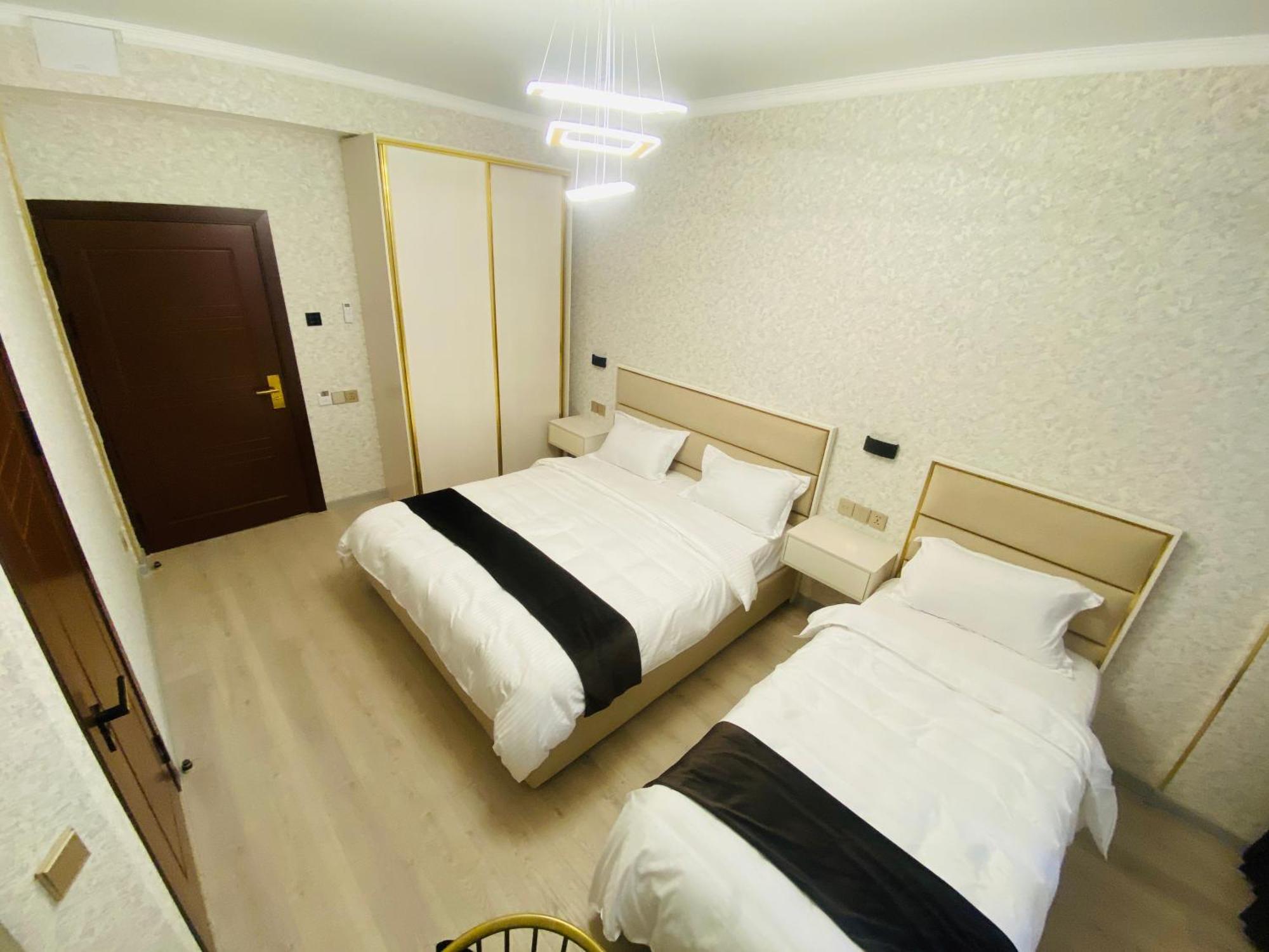 Baland Hotel Dushanbe Ngoại thất bức ảnh