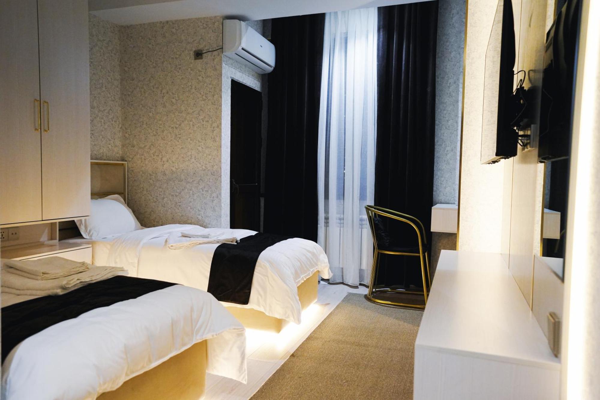 Baland Hotel Dushanbe Ngoại thất bức ảnh